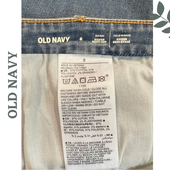 🛍️3/$40 Old Navy Kicker Bootcut Mid-Rise Jeans – Blue Denim Size 8 - Picture 9 of 9
